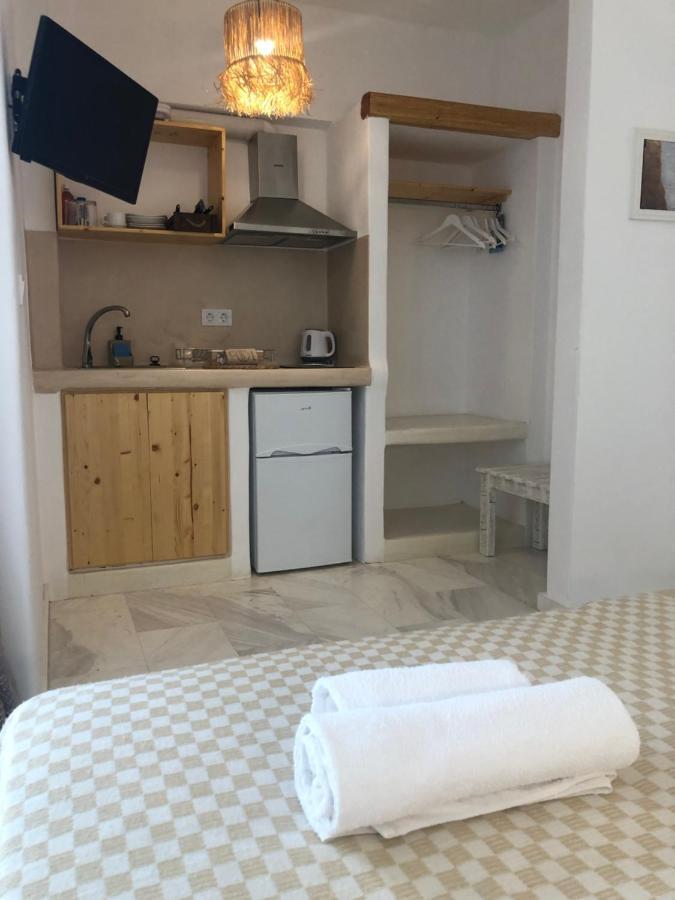 Athina Rooms - Lounge Apartments باروس المظهر الخارجي الصورة