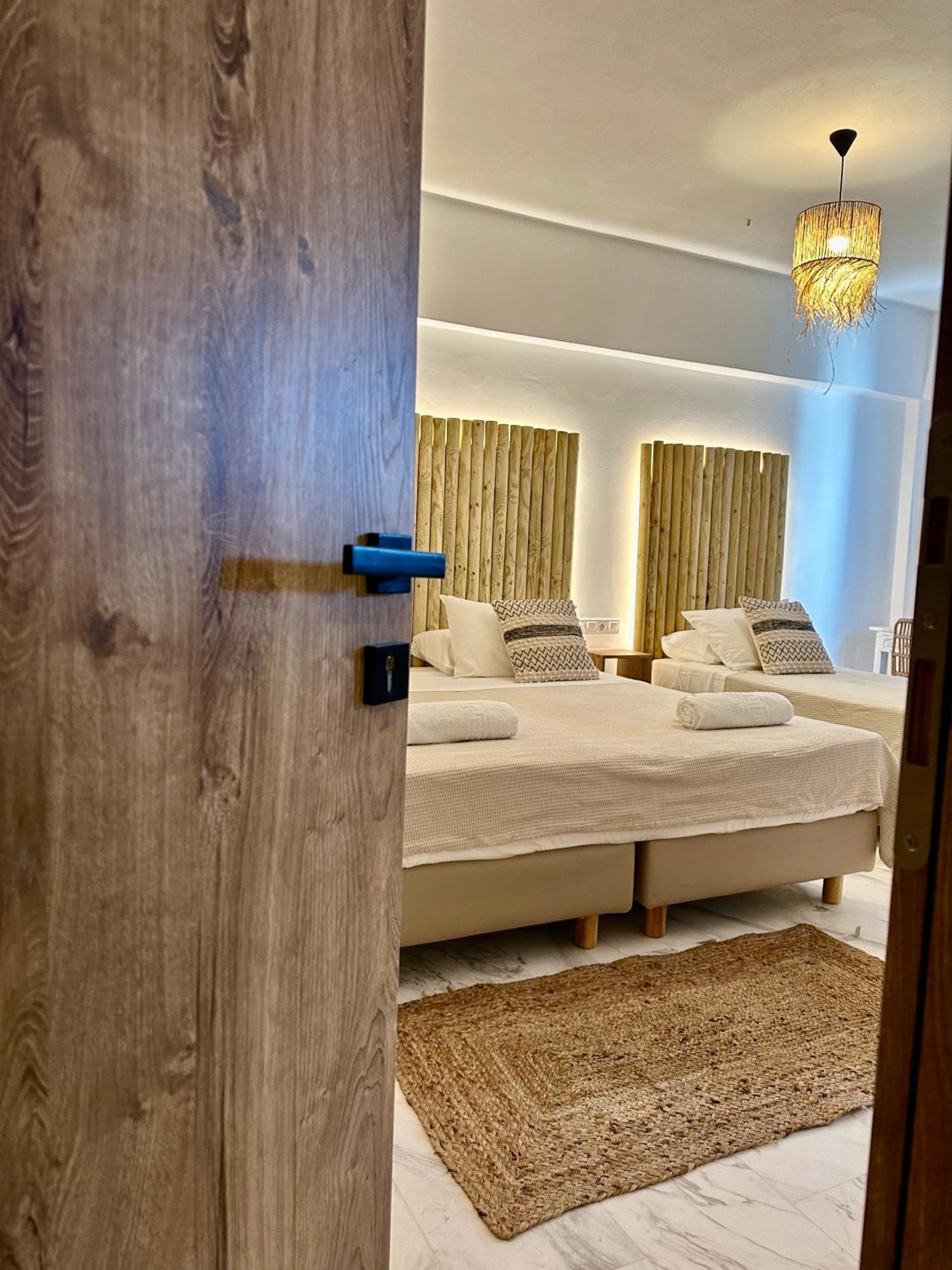 Athina Rooms - Lounge Apartments باروس المظهر الخارجي الصورة