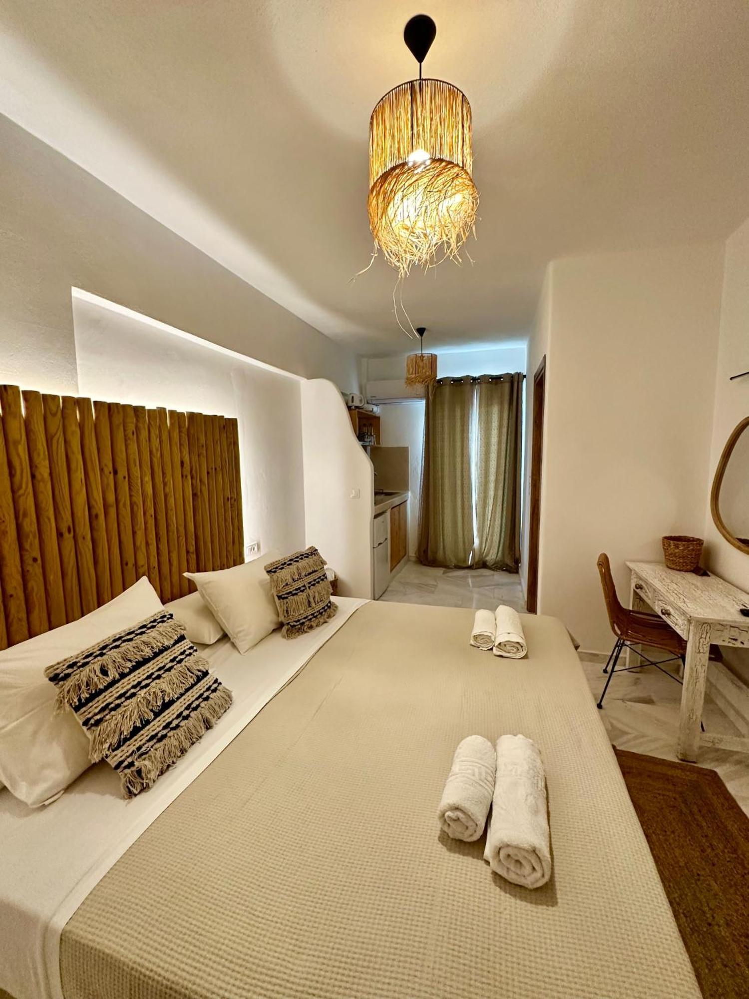 Athina Rooms - Lounge Apartments باروس المظهر الخارجي الصورة