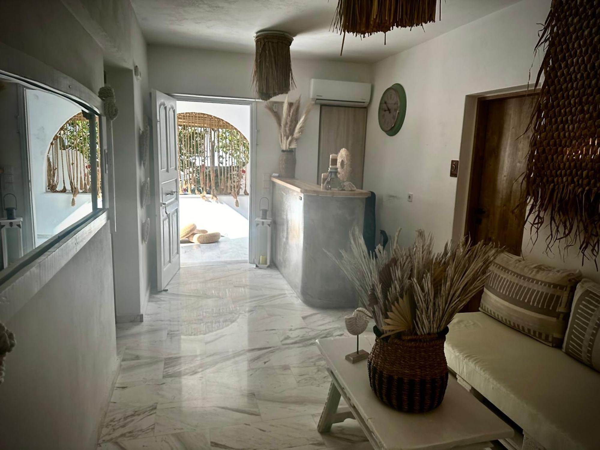 Athina Rooms - Lounge Apartments باروس المظهر الخارجي الصورة