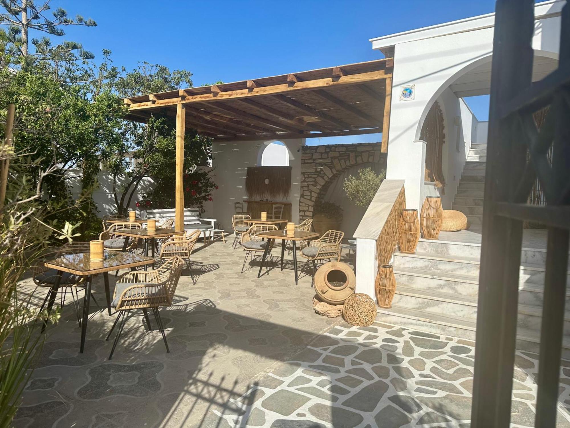 Athina Rooms - Lounge Apartments باروس المظهر الخارجي الصورة